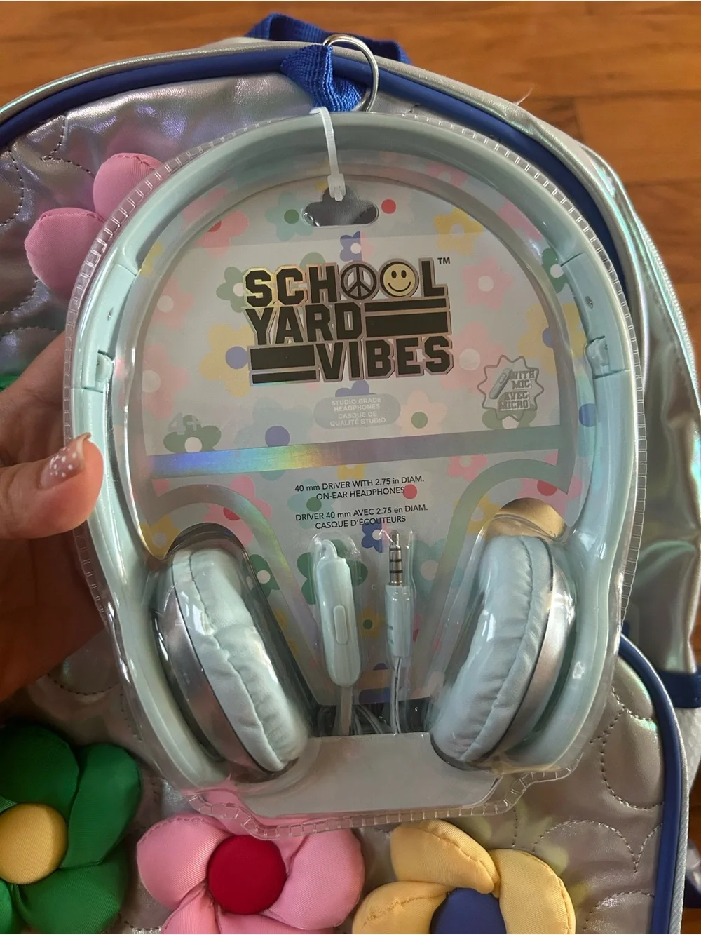 NWT girls 17” backpack , lunch bag & headphones 3pcs set